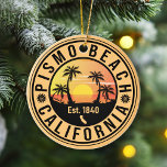 Adorno De Cerámica Pismo Beach California Sunset Vacation Souvenir<br><div class="desc">Pismo Beach California Sunset Vacation Souvenir. Pismo Beach California. Este diseño retro ofrece un gran regalo de cumpleaños o Navidades para los amantes de la playa de Pismo Beach. El diseño retro de las vibraciones de verano es un regalo perfecto para los amantes de los viajes y de los destinos...</div>