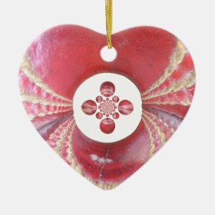 Adorno De Cerámica Pitch Kaleidoscope: El críquet muerde el corazón d