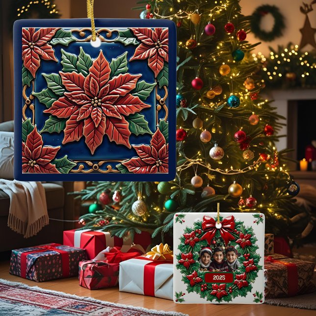 Adorno De Cerámica Poinsettia sobre el Personalizable de los Navidade (Subido por el creador)
