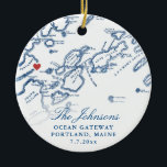 Adorno De Cerámica Portland Maine Map Navidades Keepsake recién casad<br><div class="desc">Celebra su amor con un adorno navideño personalizado de boda, con un refinado mapa azul marino de la bahía de Casco en Portland, Maine. Este elegante ornamento destaca lugares emblemáticos como Ocean Gateway, Brick South, The Portland Company Complex, DeMillo's y Portland Schooner Co., que capturan el encanto costero de su...</div>