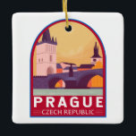 Adorno De Cerámica Praga República Checa Vintage<br><div class="desc">Diseño de arte vectorial retro de Praga. Llamada la "Ciudad de las Cien Arañas",  es conocida por su Plaza del Casco Antiguo,  el corazón de su núcleo histórico,  con coloridos edificios barrocos.</div>
