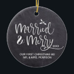 Adorno De Cerámica Primer Chalkboard de fotos de navidad casada<br><div class="desc">Los ornamentos que tienden a inventar nuestro árbol son los que se personalizan. Personalizar este ornamento para recordar su primera Navidad como Sr. y Sra. durante años. Reemplace la foto de atrás con su propia foto de boda. Fondo de pizarra para un aspecto rústico.</div>