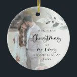Adorno De Cerámica Primer Navidad casado guión nombre de foto año<br><div class="desc">Primer Navidad Casado Guión Nombre Foto Año. Un placer romántico para celebrar la hora especial de su primera Navidad como Sr. y Sra. y memento en las próximas vacaciones. La tipografía para Navidades y el Sr. y la Sra. está en un guión moderno y el resto del texto que usted...</div>