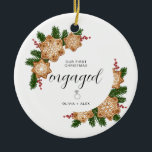 Adorno De Cerámica Primer regalo de pareja personalizada de Navidad<br><div class="desc">Primera Navidad juntos Ornamento Personalizado Celebra tu primera Navidad como una pareja comprometida con un hermoso y significativo mantenimiento! Este adorno personalizado está diseñado para capturar la alegría y el amor de este hito especial.</div>