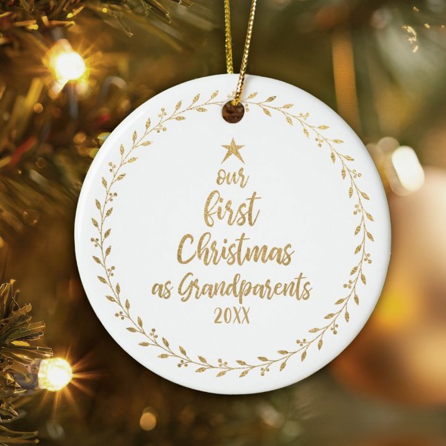 Adorno De Cerámica Primera foto del abuelo de Navidad (An elegant gold 1st christmas as grandparents photo ornament. Add photo on back.)