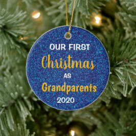 Adorno De Cerámica Primera Navidad: Abuelos, Purpurina azul.