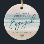 Adorno De Cerámica Primera Navidad Beach Engagement Ocean Pastel<br><div class="desc">Keepsake Engagement Ornament es perfecto para una pareja que se haya embarcado en una playa o esté planeando una boda de destino.</div>