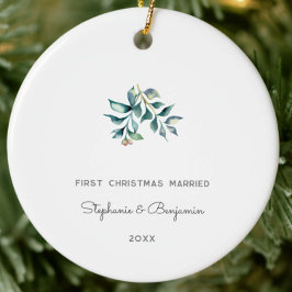 Adorno De Cerámica Primera Navidad Casada Mistletoe Keepsake Photo