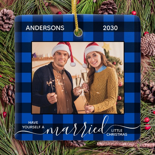 Adorno De Cerámica Primera Navidad Casado con Blue Plaid Fotografía d (Subido por el creador)