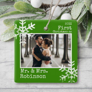 Adorno De Cerámica Primera Navidad Casados Foto Verde