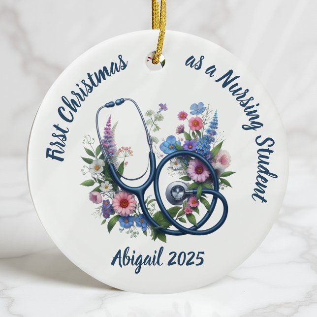 Adorno De Cerámica Primera Navidad como estudiante de Enfermería (Subido por el creador)