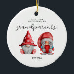Adorno De Cerámica Primera Navidad como familia de Navidades abuelos<br><div class="desc">Nena Primera Navidad como abuelos Ornamento 2024,  Regalo de Ornamento Personalizado para Abuelos,  1ª Decoración Bauble para Abuela,  Abuela ¡Celebra tu primera Navidad como abuelos con un lindo y significativo obsequio! Este adorno personalizado está diseñado para capturar la alegría y el amor de este hito especial.</div>