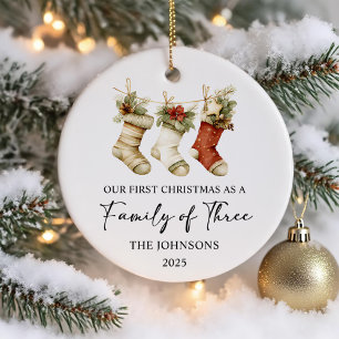 Adorno De Cerámica Primera Navidad como Familia de Tres