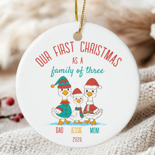 Adorno De Cerámica Primera Navidad como familia de tres personalidade
