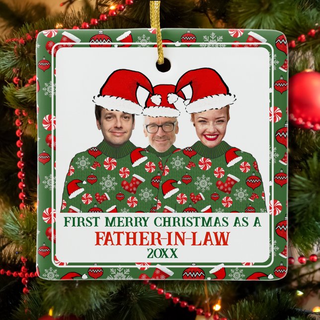 Adorno De Cerámica Primera Navidad como suéter feo de suéter paternal (Subido por el creador)