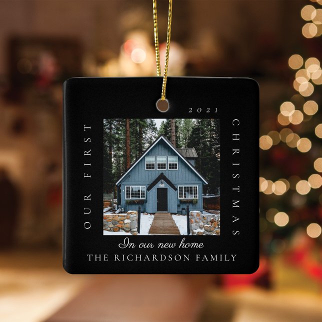 Adorno De Cerámica Primera Navidad Mínima En Nuestro Nuevo Hogar 2 Fo (Minimal First Christmas In Our New Home 2 Photo Ceramic Ornament)