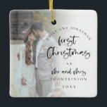Adorno De Cerámica Primeros Navidades casados Nombres de fotos de año<br><div class="desc">Primer Navidades Casados Foto Nombres De Guión De Año. Un placer romántico para celebrar la hora especial de su primera Navidad como Sr. y Sra. y memento en las próximas vacaciones. La tipografía para Navidades y el Sr. y la Sra. está en un guión moderno y el resto del texto...</div>