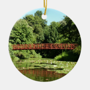 Adorno De Cerámica Puente en el lago Centennial en Ellicott City