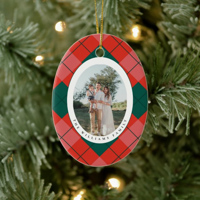 Adorno De Cerámica Red and Green Plaid Family Photo Oval Christmas (Árbol)