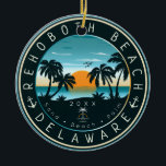 Adorno De Cerámica Rehoboth Beach Delaware Sunset Retro Souvenir 80<br><div class="desc">Rehoboth Beach Delaware Sunset Retro Souvenir 80. Diseño retro Guay Sunset con olas y tu playa favorita en EE.UU., para el mejor amante de la playa de Delaware Delaware .Diseño sencillo que puede ser dado como regalo de Navidad o cumpleaños a tu mejor amigo, novio , mamá papá que también...</div>