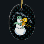 Adorno De Cerámica Reproductor trombónico de Guay<br><div class="desc">El texto de Guay Trombone Player con un músico de snowman tocando un cuerno y usando una bufanda con notas musicales es un diseño de invierno humorístico para hacer cosquillas en el hueso de los músicos de bajos bronce y profesores de música.</div>