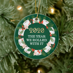 Adorno De Cerámica Rolling With It Funny Toilet Paper Navidades Wreat