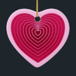 Adorno De Cerámica Rosa profundo de corazón rojo sobre un fondo rosa<br><div class="desc">Corazón en tonos rojos rosas profundos,  con un gradiente de aspecto satinado,  sobre un fondo rosa pálido</div>