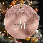 Adorno De Cerámica Rosa Purpurina Gold Drips Hand Written Script name<br><div class="desc">Este diseño puede ser personalizado en el área proporcionada cambiando la foto y/o el texto. O puede personalizarse eligiendo la opción de hacer clic en el personalizar y borrar o cambiar el color del fondo, agregar texto, cambiar el color o estilo del texto o eliminar el texto para un diseño...</div>