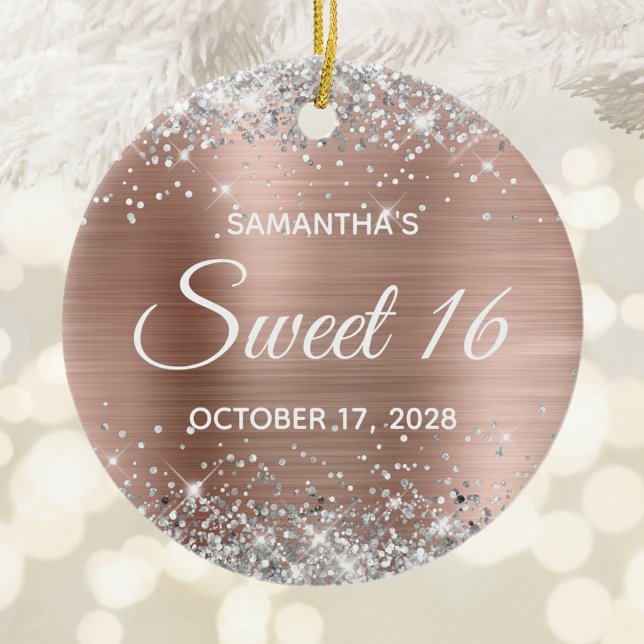 Adorno De Cerámica Rosa Relieve metalizado dorado Purpurina Plata Dul (Silver Glitter Rose Gold Foil Sweet 16 Birthday Ceramic Ornament)