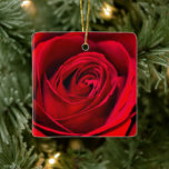 Adorno De Cerámica Rosa Roja romántica en plena floración<br><div class="desc">Rosa Roja romántica en plena floración</div>