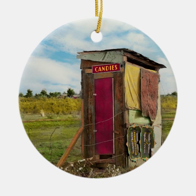 Adorno De Cerámica Rural - Outhouse - Caramelos gratuitos 1939 (Frente)