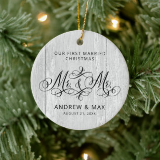 Adorno De Cerámica Rustic Grey Wood Personalizado Sr. y Sr. Gay Boda