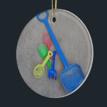 Adorno De Cerámica Sand Scoops, Niños Playground Beach Summer<br><div class="desc">Coloridas Costas de Arena,  Niños Playground Beach Verano</div>