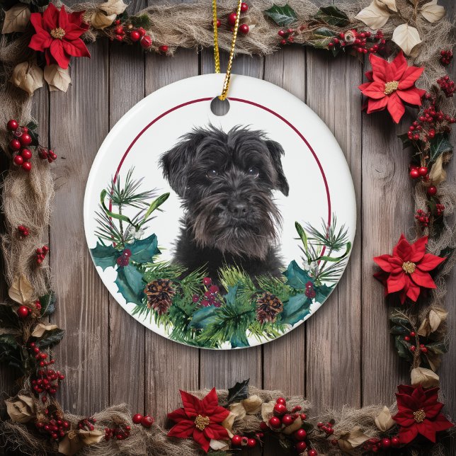 Adorno De Cerámica Schnauzer Dog Evergreen Berry Wreath (Subido por el creador)