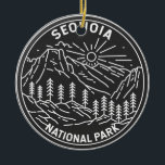 Adorno De Cerámica Sequoia National Park Giant Sequoia Trees Monoline<br><div class="desc">Diseño secuoia monolina. El parque alberga el punto más alto de los Estados Unidos contiguos,  el Monte Whitney,  y está al sur del Parque Nacional del Cañón Kings.</div>