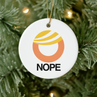 Adorno De Cerámica SÍMBOLO DE TRUMP - NOPE — Diseño anti Trump - Poli