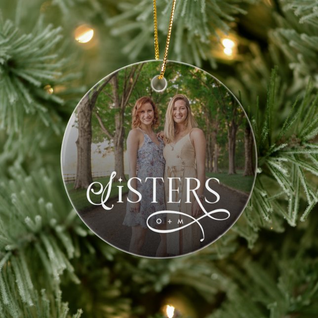 Adorno De Cerámica Sisters Photo Personalized Monogram (Árbol)