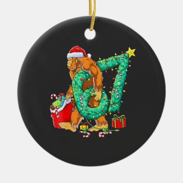Adorno De Cerámica Six Seven Bigfoot 67 Sasquatch Meme Christmas (Frente)
