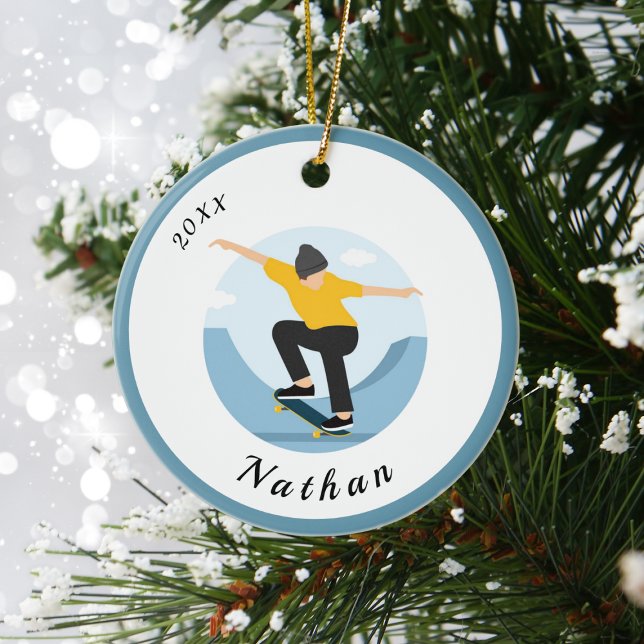 Adorno De Cerámica Skateboarding Boy Personalizado Nombre y año del n (Subido por el creador)