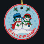 Adorno De Cerámica Snowman<br><div class="desc">Personalice este Adorable Ornamento navideño de Snowman "One Of A Kind". Sr. Y la Sra. Frosty El Hombre De Nieve Está Dando Un Paseo Mágico De Navidades Por Un "Snowy Winter Wonderland"! Diseño Bella Artes original del artista Kerry Miller.</div>