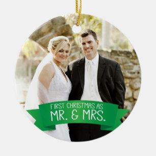 Adorno De Cerámica Sr. y Mrs First Christmas Photo Green