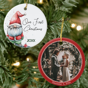 Adorno De Cerámica St. Nick Gnome Nuestra Primera Navidad