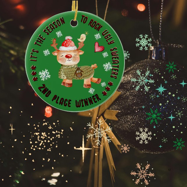 Adorno De Cerámica Suéter feo 2.º vencedor (Ugly Sweater 2nd Winner Deer Ceramic Ornament)