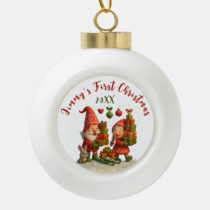 Adorno De Cerámica Tipo Bola Baby’s First Christmas Ball - Cute Holiday Gnomes