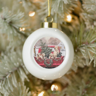 Adorno De Cerámica Tipo Bola Camión Rojo Retro Navidades Con Perros De Cachorr