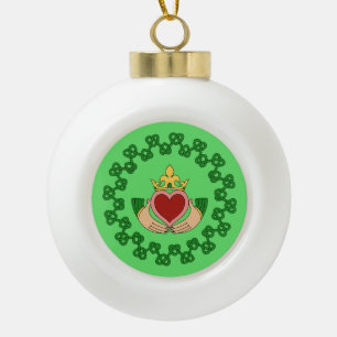 Adorno De Cerámica Tipo Bola Claddagh y entrelazado verde