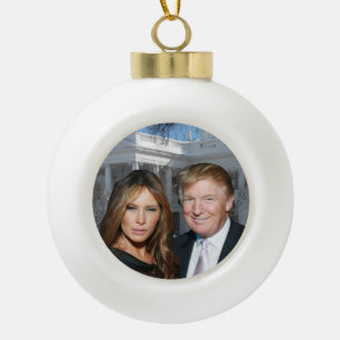 Adorno De Cerámica Tipo Bola Navidades de Trump: Donald y Melania