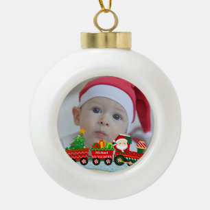 Adorno De Cerámica Tipo Bola Papá Noel en tren con regalos y árbol de Navidad