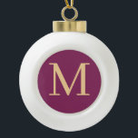 Adorno De Cerámica Tipo Bola Personalizado monogramado<br><div class="desc">Ornamento de Navidad de Cerámica Monogramada con colores elegantes Personalícelo ahora; haga clic en el botón personalizar para añadir su inicial</div>