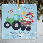 Adorno De Cerámica Tractor Merry Navidad Nombre Y Año<br><div class="desc">Tractor Merry Christmas Name Y Year Ceramic Ornament. Personaliza con tu nombre y año.</div>